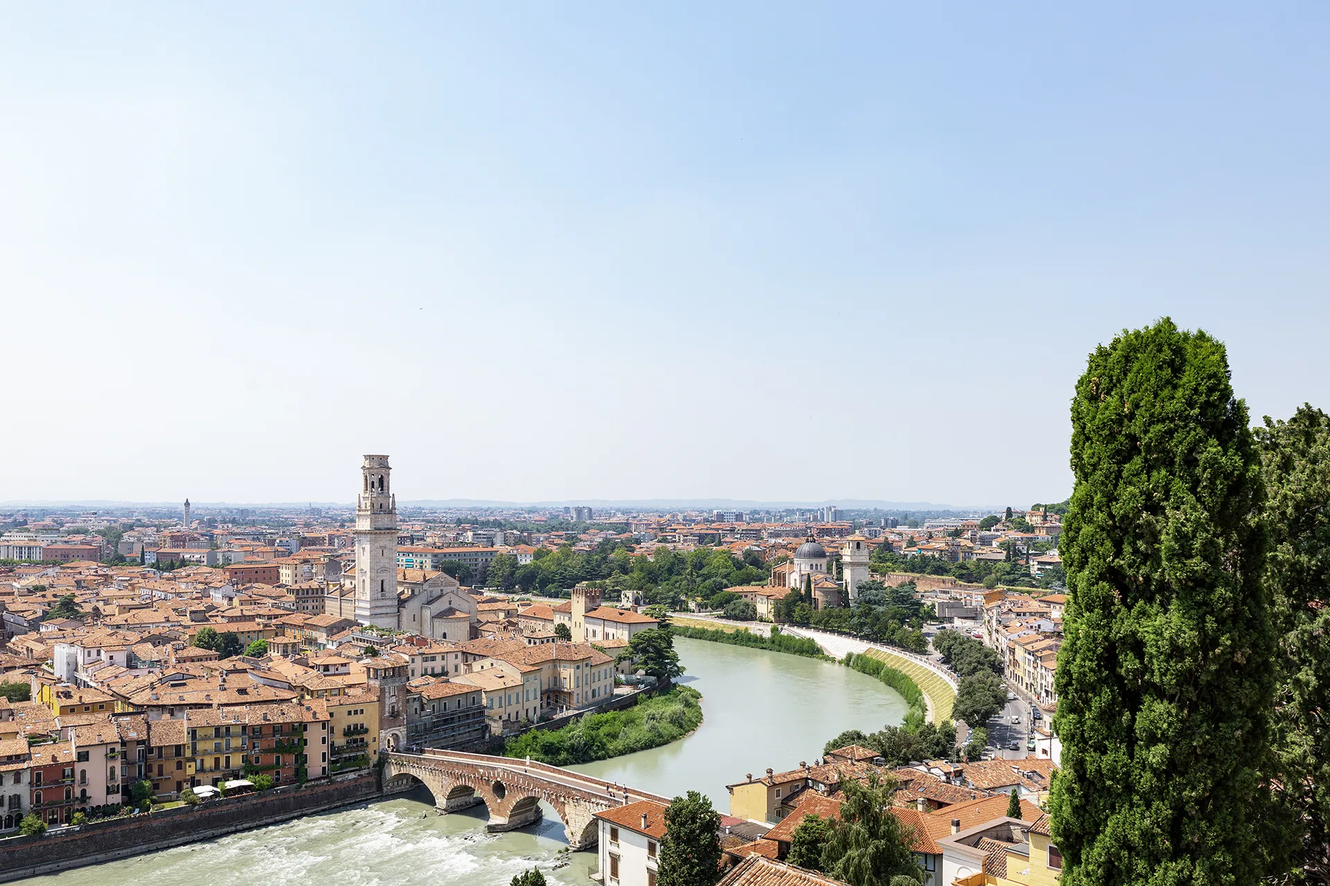 L'Arena e il centro storico di Verona, città d'arte a pochi minuti da Corte Achillea